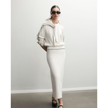 SWETER OUI